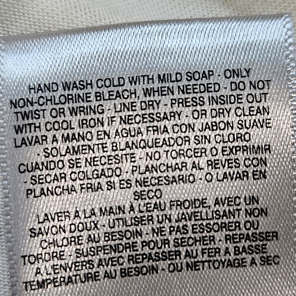Jessica Simpson vest 😍 - Picture 5 of 7